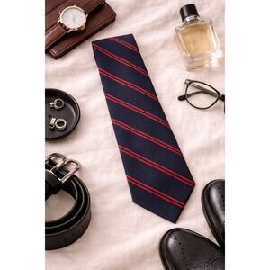 Club Monaco Men's Diagonal Stripe Classic Pointed Slim Silk Tie Navy Blue/Red